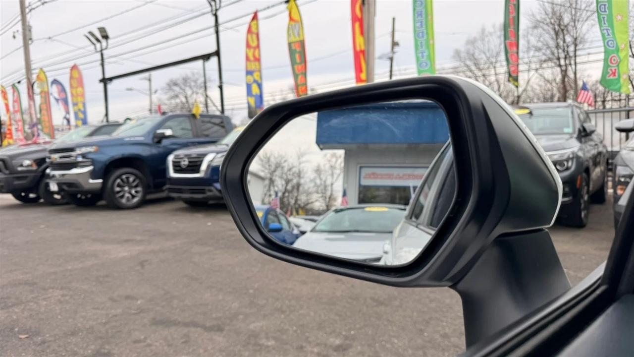 Toyota Corolla LE 2025