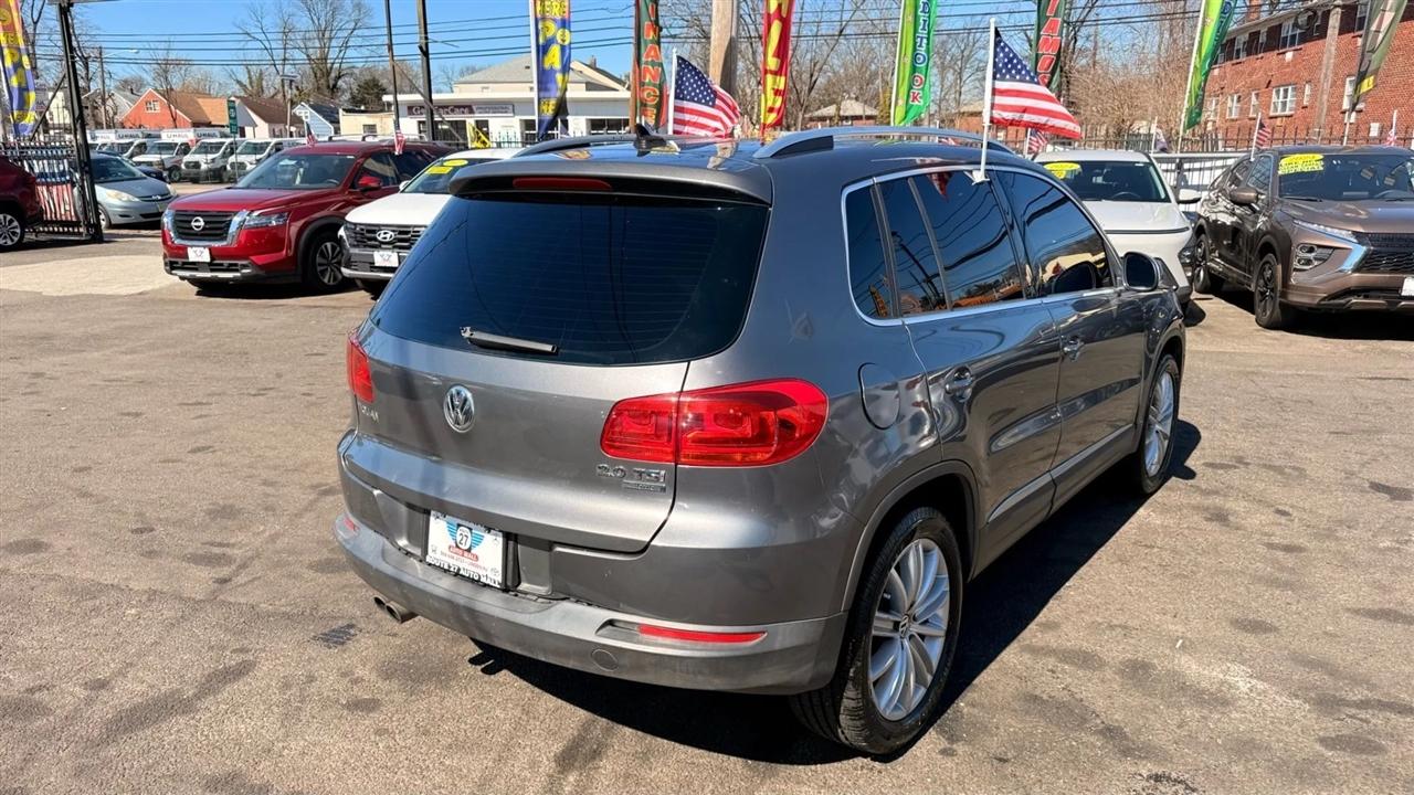 Volkswagen Tiguan S 4Motion 2012