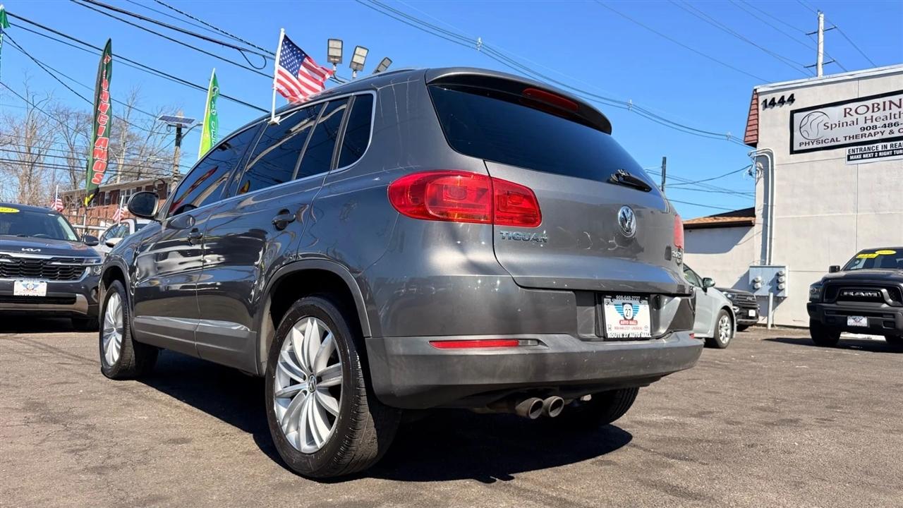 Volkswagen Tiguan S 4Motion 2012