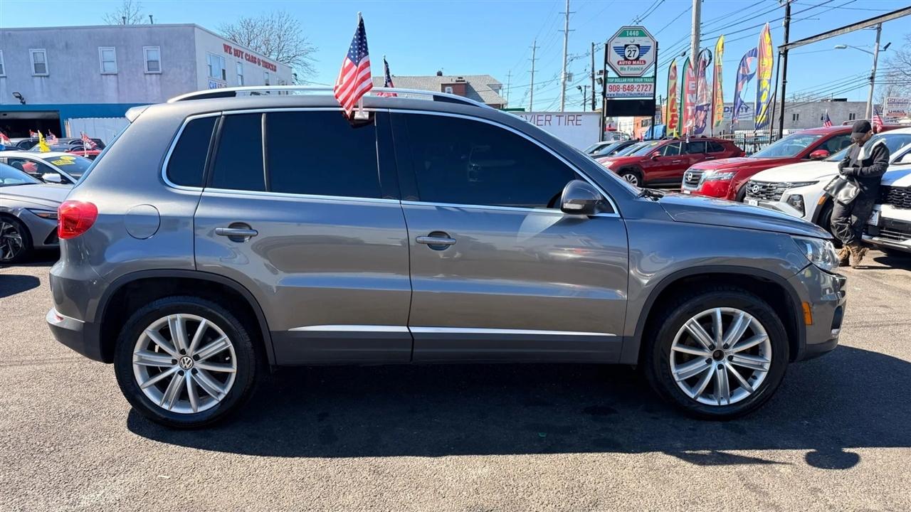 Volkswagen Tiguan S 4Motion 2012