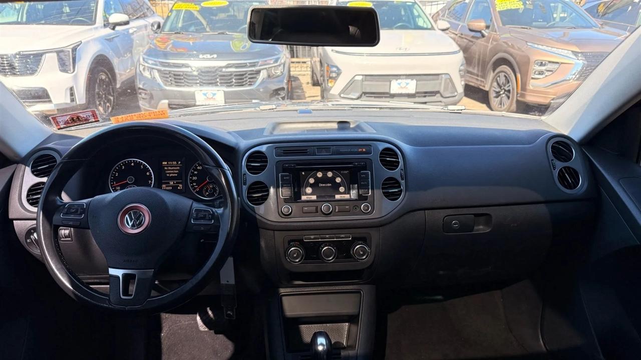 Volkswagen Tiguan S 4Motion 2012