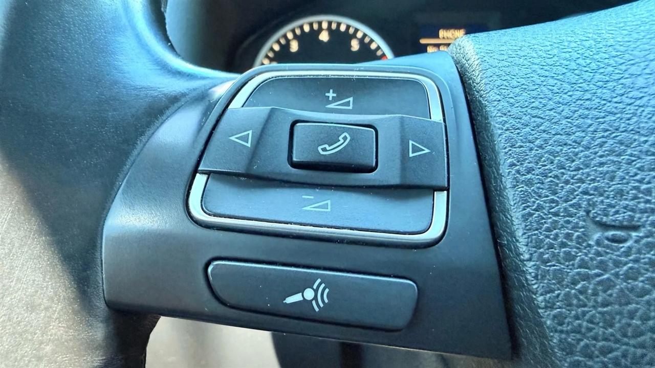 Volkswagen Tiguan S 4Motion 2012