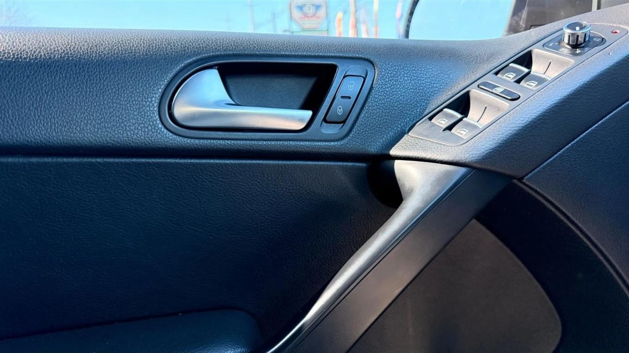 Volkswagen Tiguan S 4Motion 2012