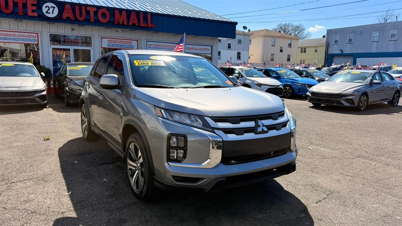 Mitsubishi Outlander Sport 2.0 ES CVT 2022