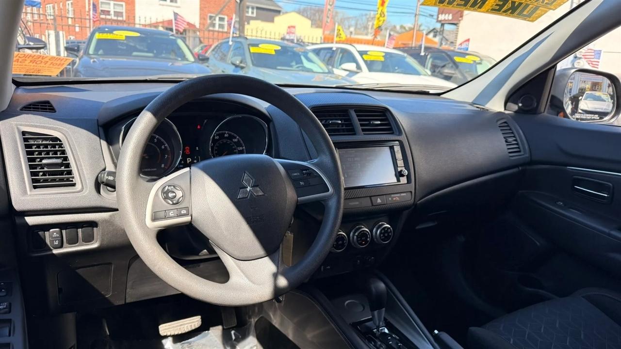 Mitsubishi Outlander Sport 2.0 ES CVT 2022