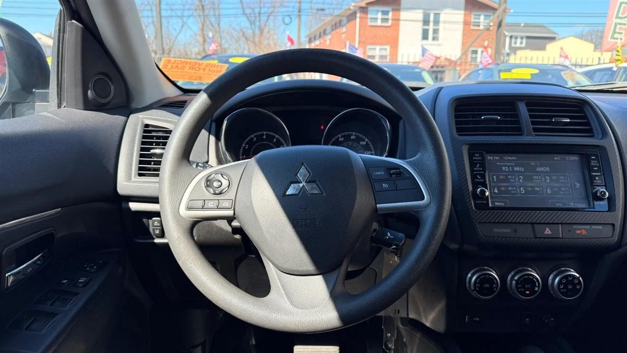 Mitsubishi Outlander Sport 2.0 ES CVT 2022