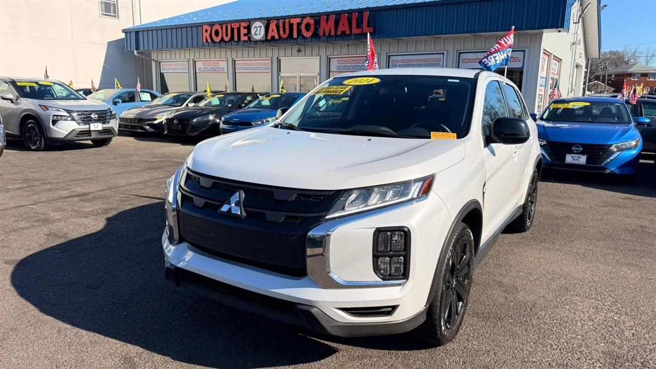 Mitsubishi Outlander Sport 2.0 ES 4WD 2024