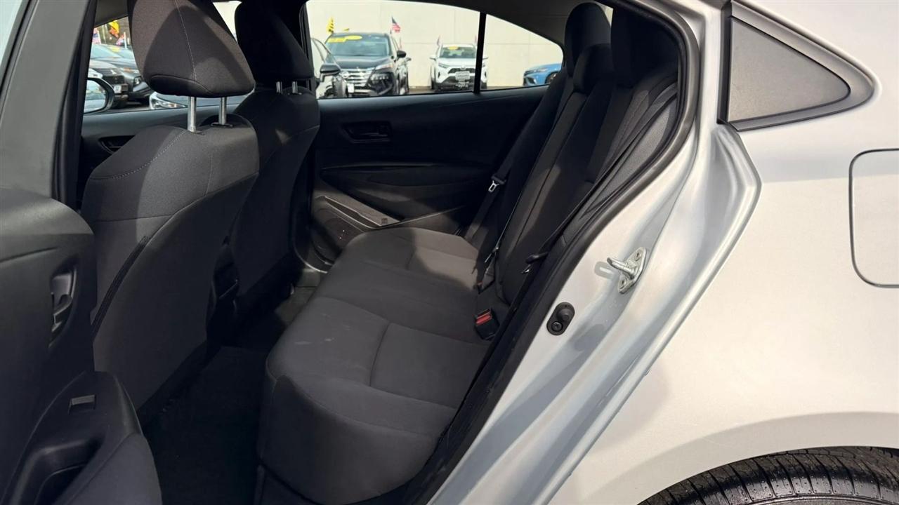 Toyota Corolla LE 2022