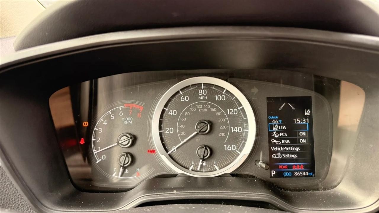 Toyota Corolla LE 2022