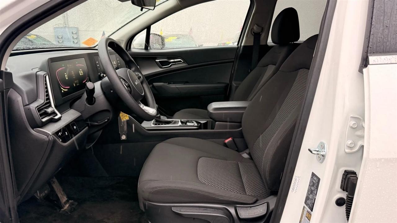 Kia Sportage LX AWD 2025