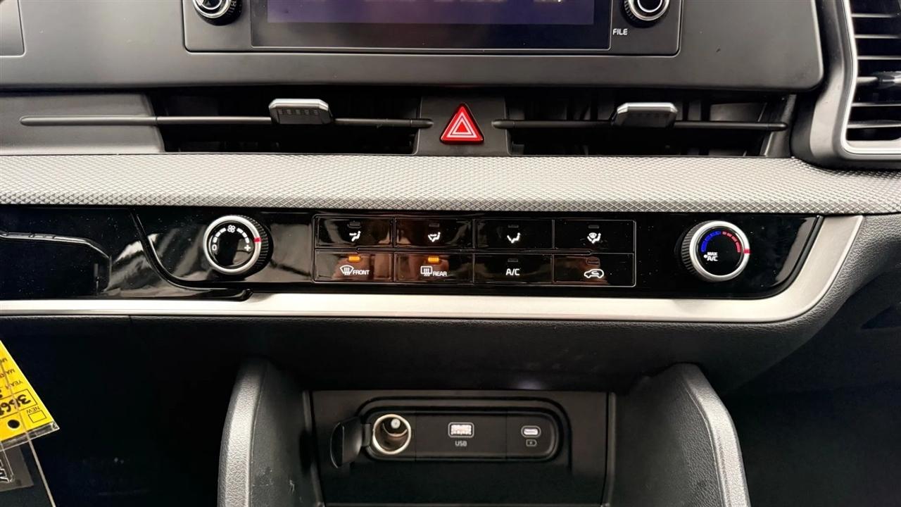 Kia Sportage LX AWD 2025