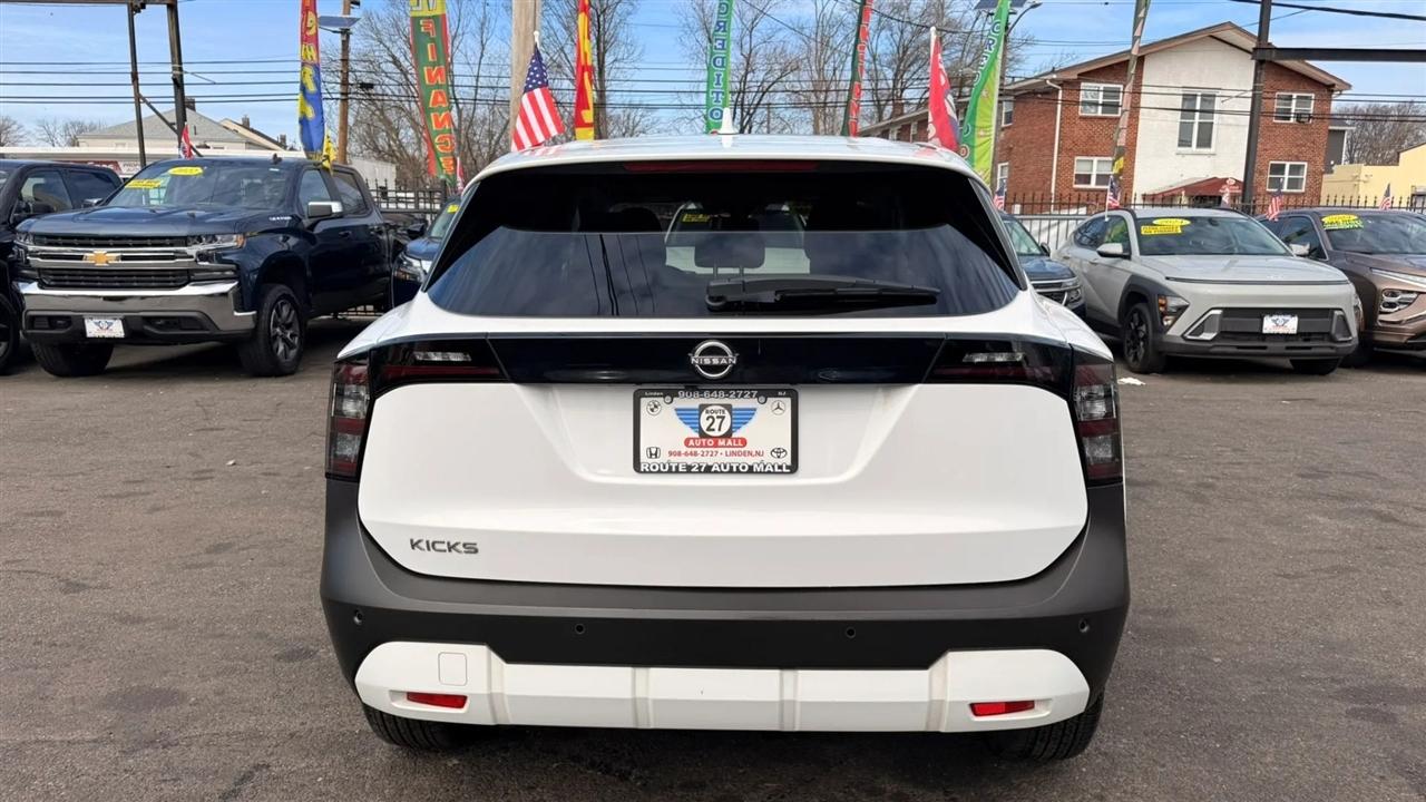 Nissan Kicks SV 2025