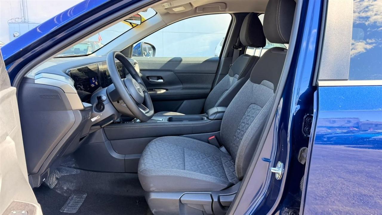 Nissan Kicks SV 4WD 2025