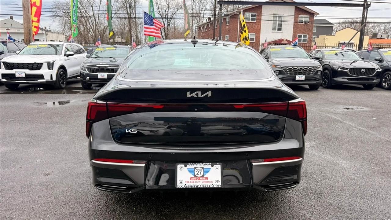Kia K5 LXS 2025
