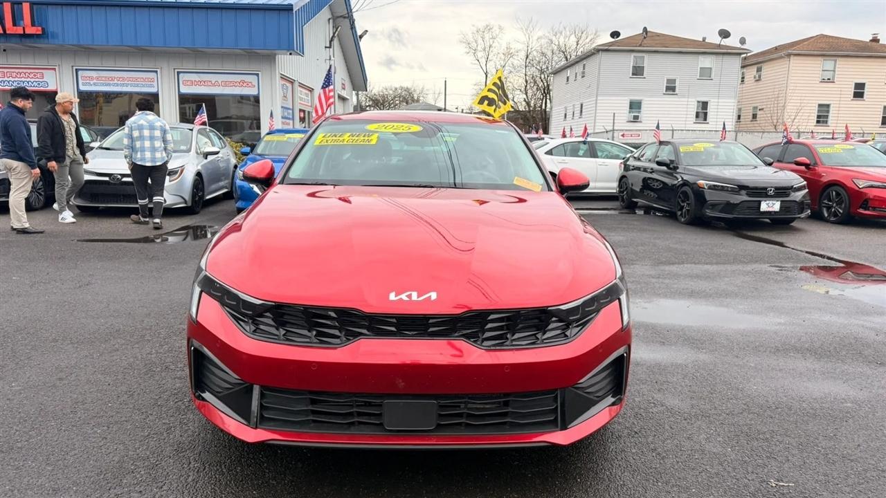 Kia K5 LXS 2025