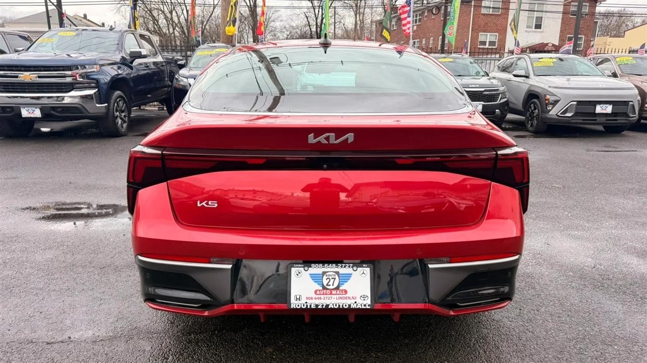 Kia K5 LXS 2025