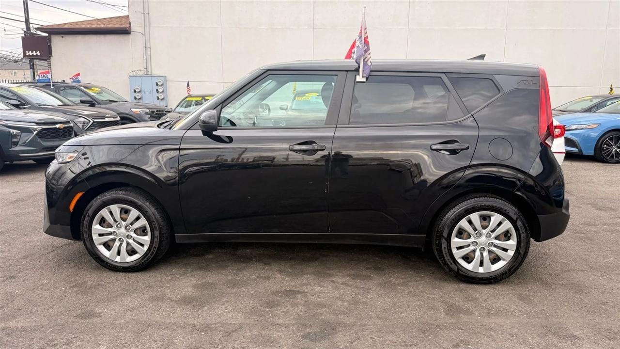 Kia Soul LX CVT 2021
