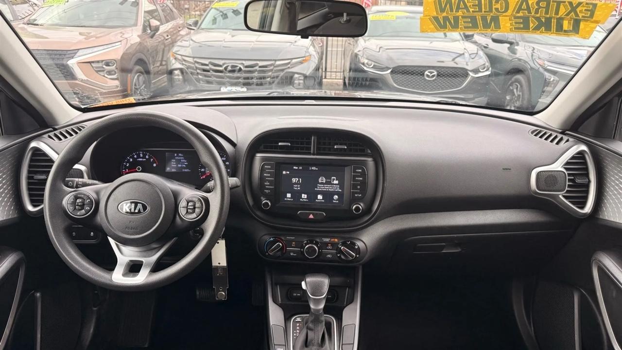 Kia Soul LX CVT 2021