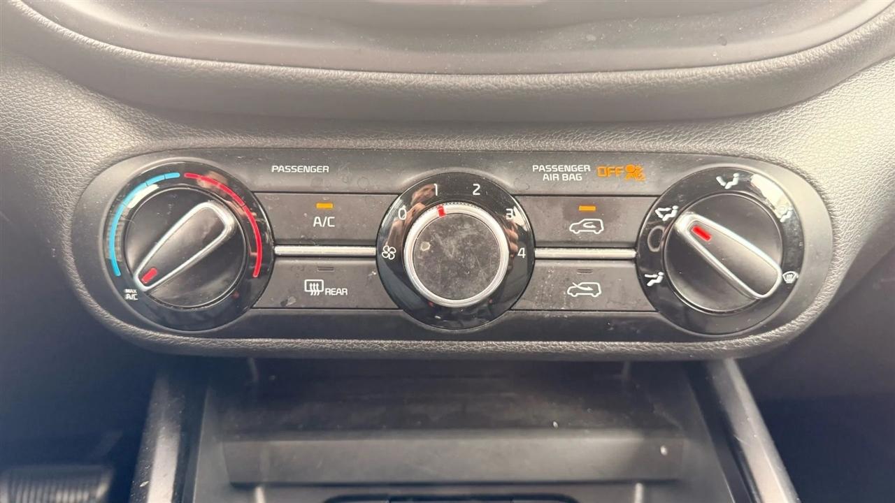 Kia Soul LX CVT 2021