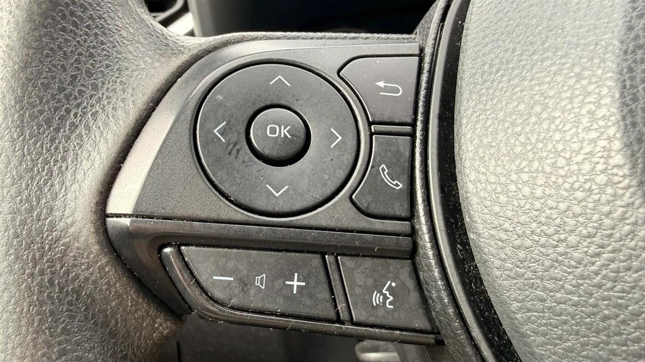 Toyota RAV4 XLE 2024