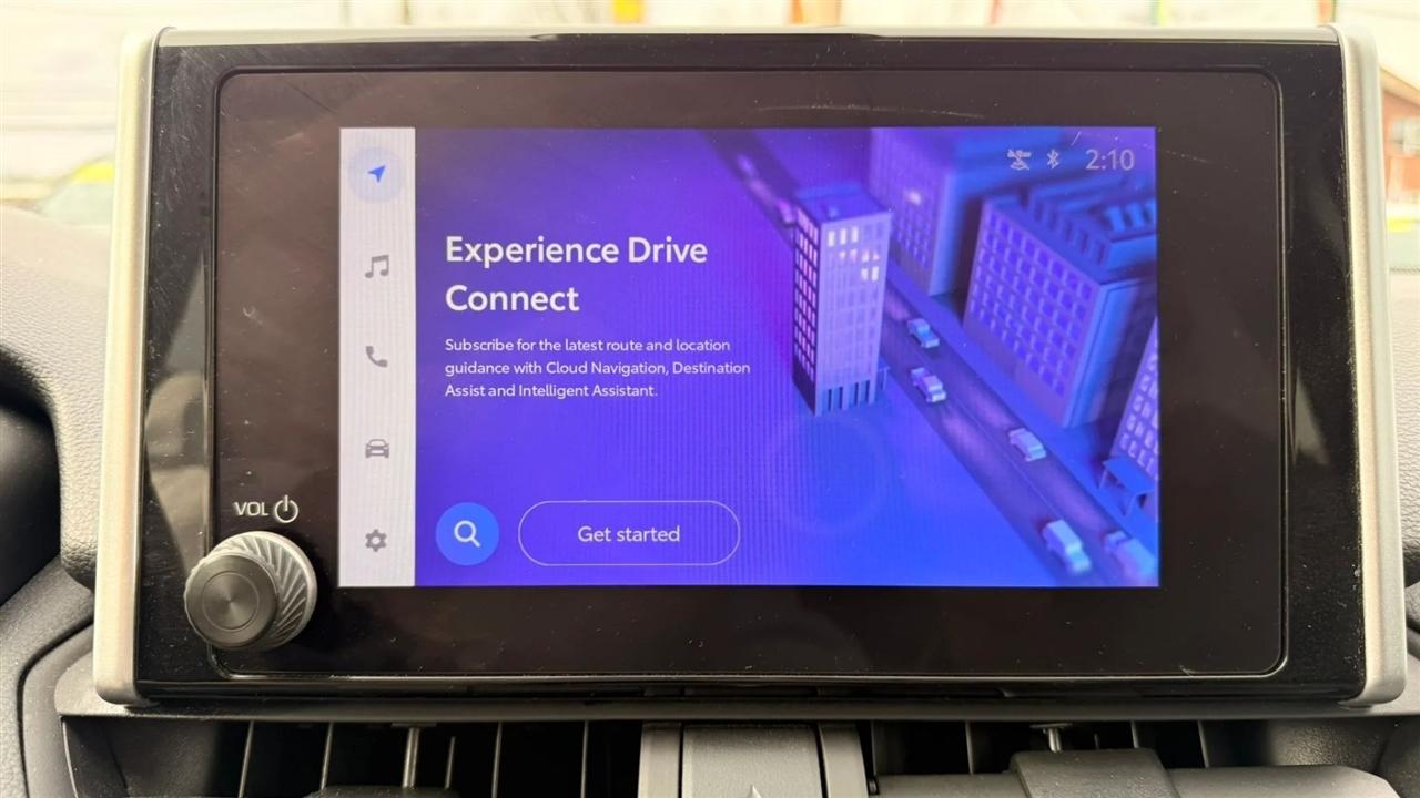 Toyota RAV4 XLE 2024