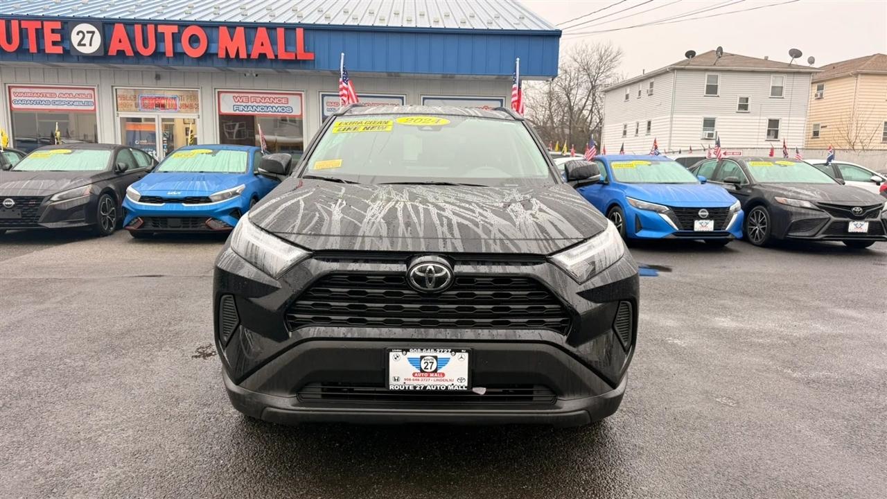 Toyota RAV4 XLE 2024