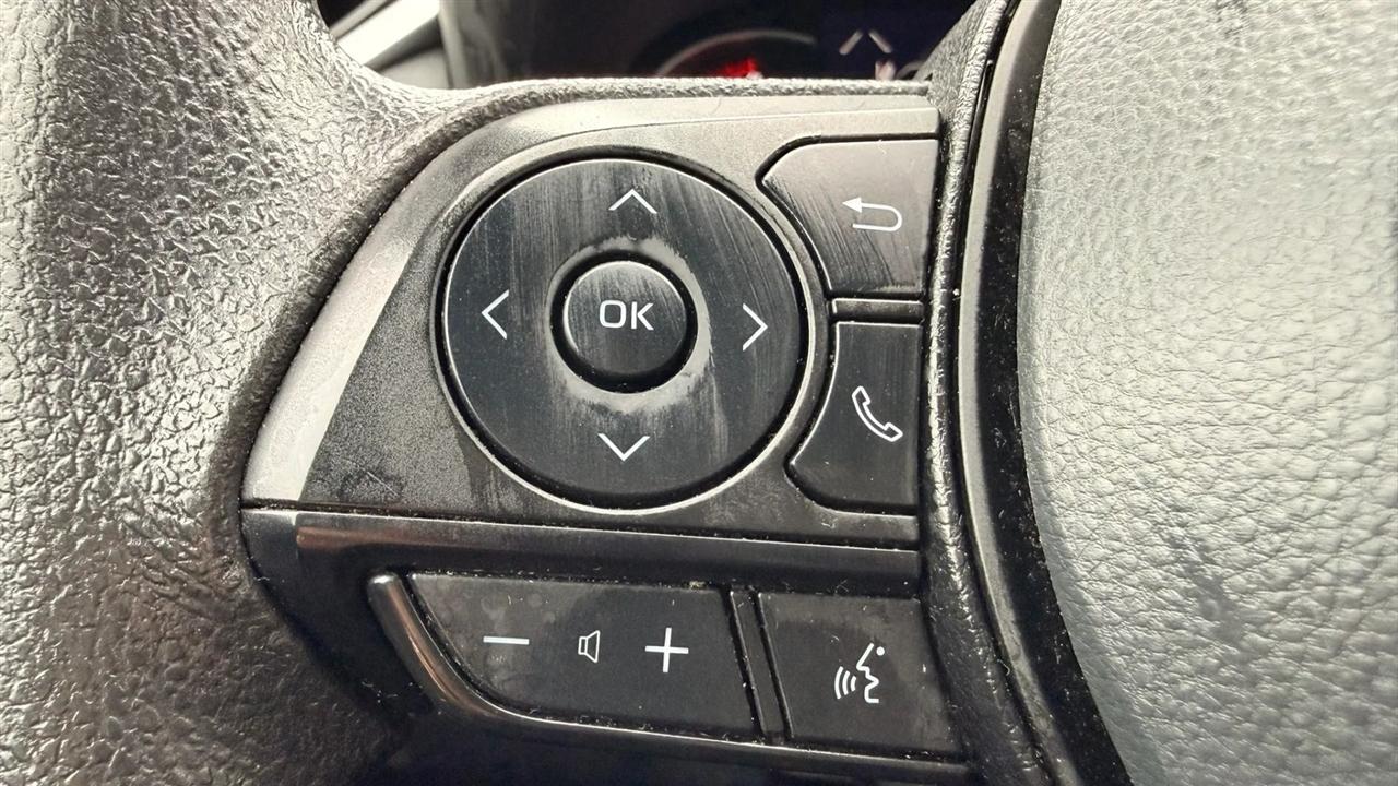 Toyota RAV4 XLE 2024