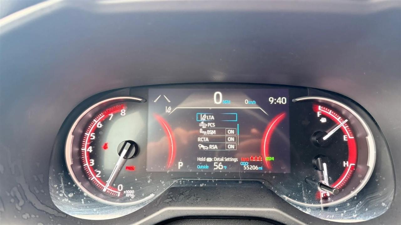 Toyota RAV4 XLE 2024