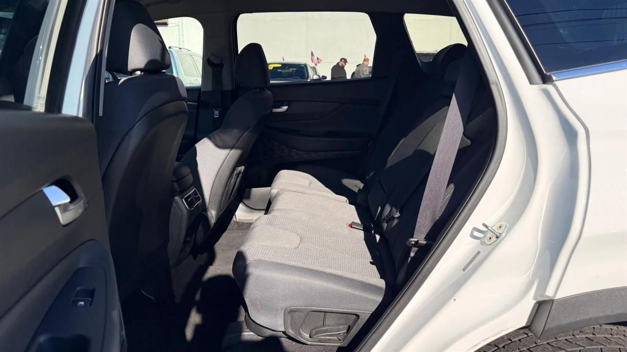 Hyundai Santa Fe SEL 2023