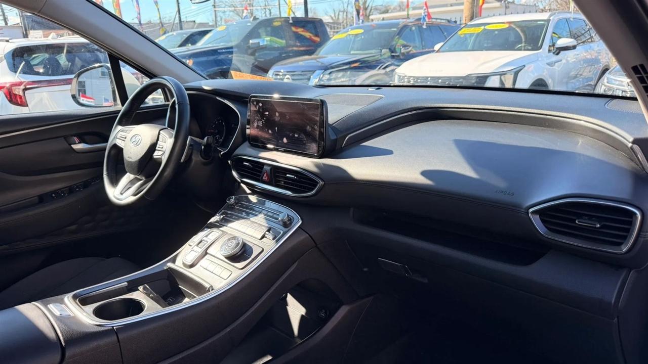 Hyundai Santa Fe SEL 2023