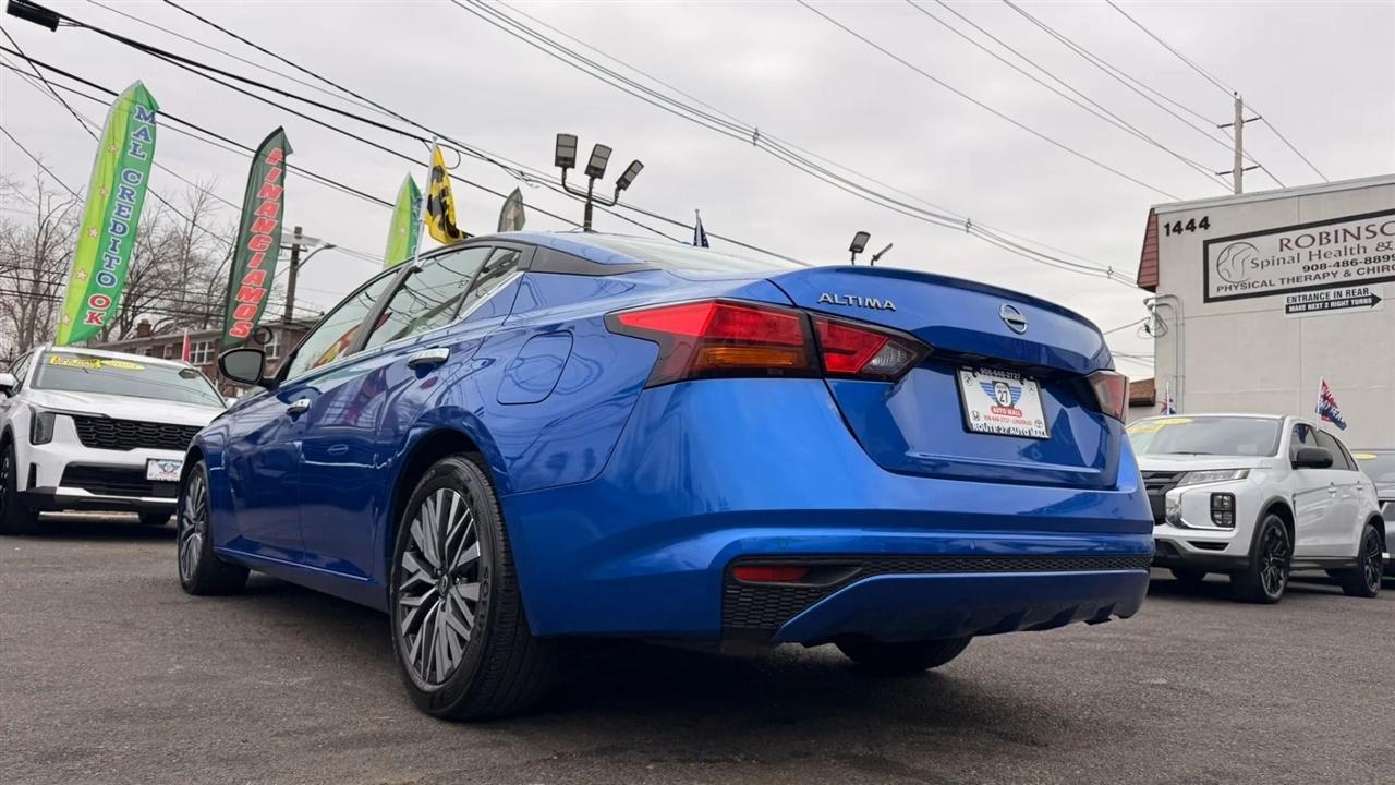 Nissan Altima 2.5 SV 2025