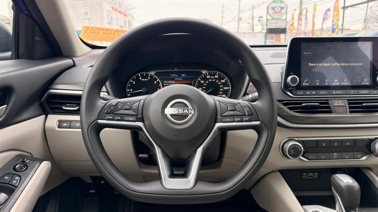 Nissan Altima 2.5 SV 2025