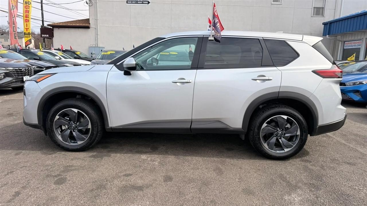 Nissan Rogue SV 2024