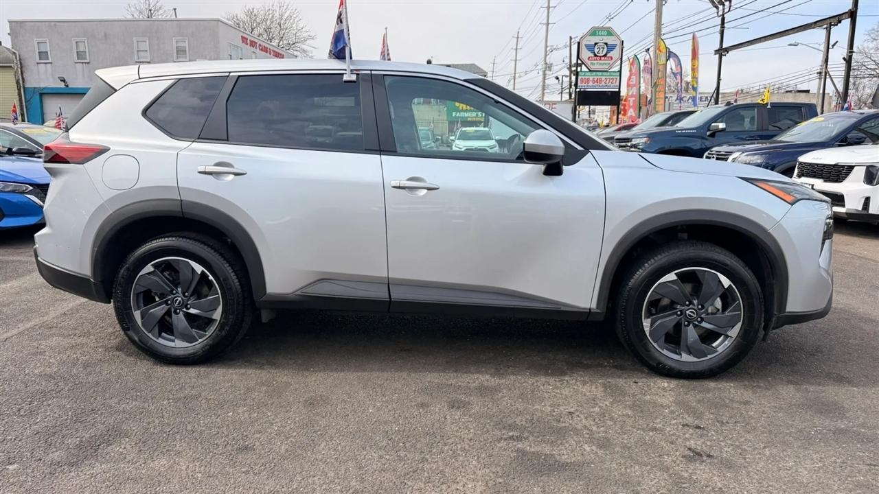 Nissan Rogue SV 2024