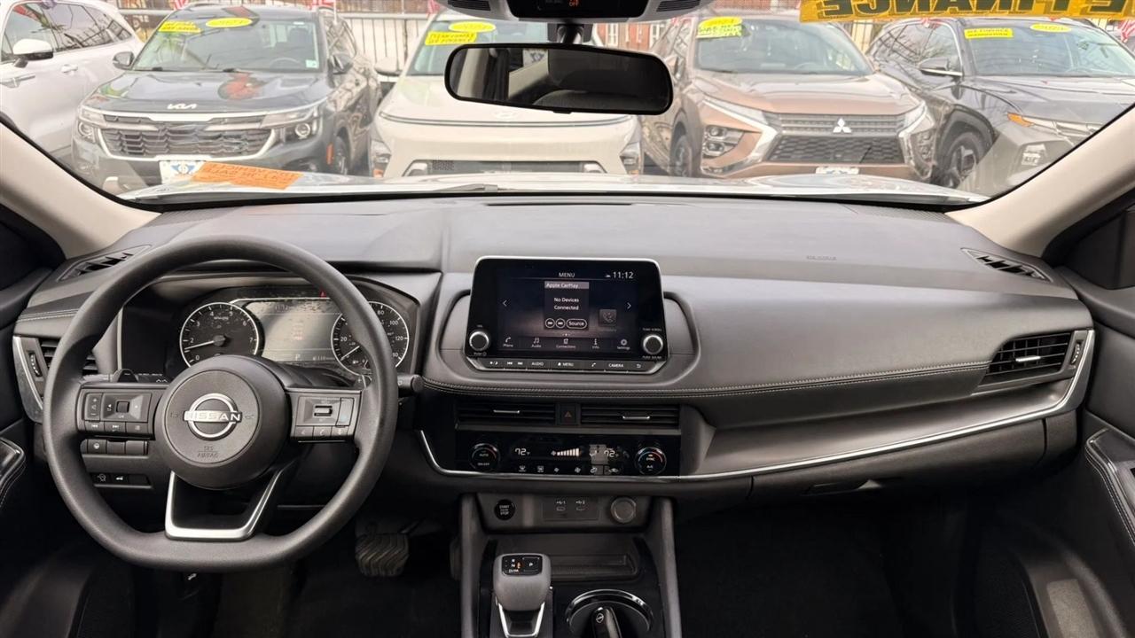 Nissan Rogue SV 2024