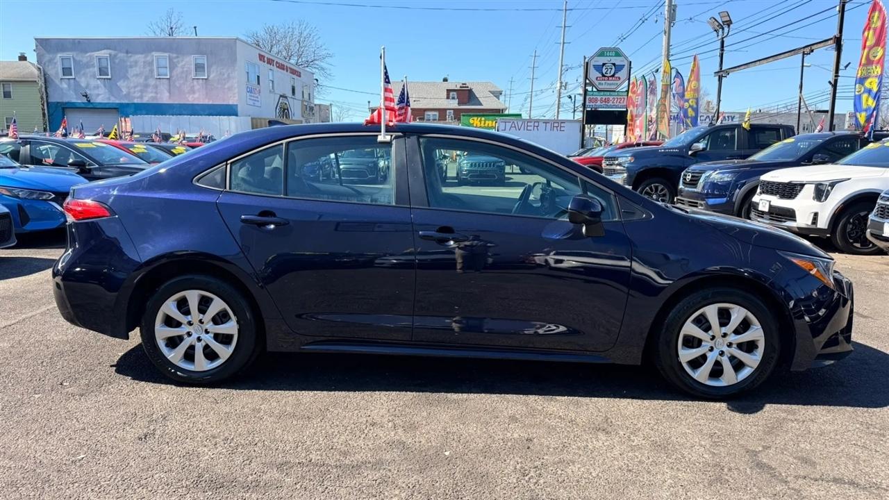 Toyota Corolla LE 2025