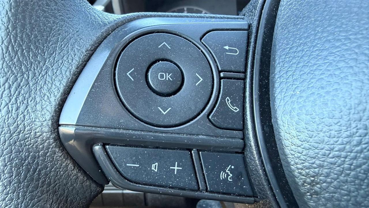 Toyota Corolla LE 2025