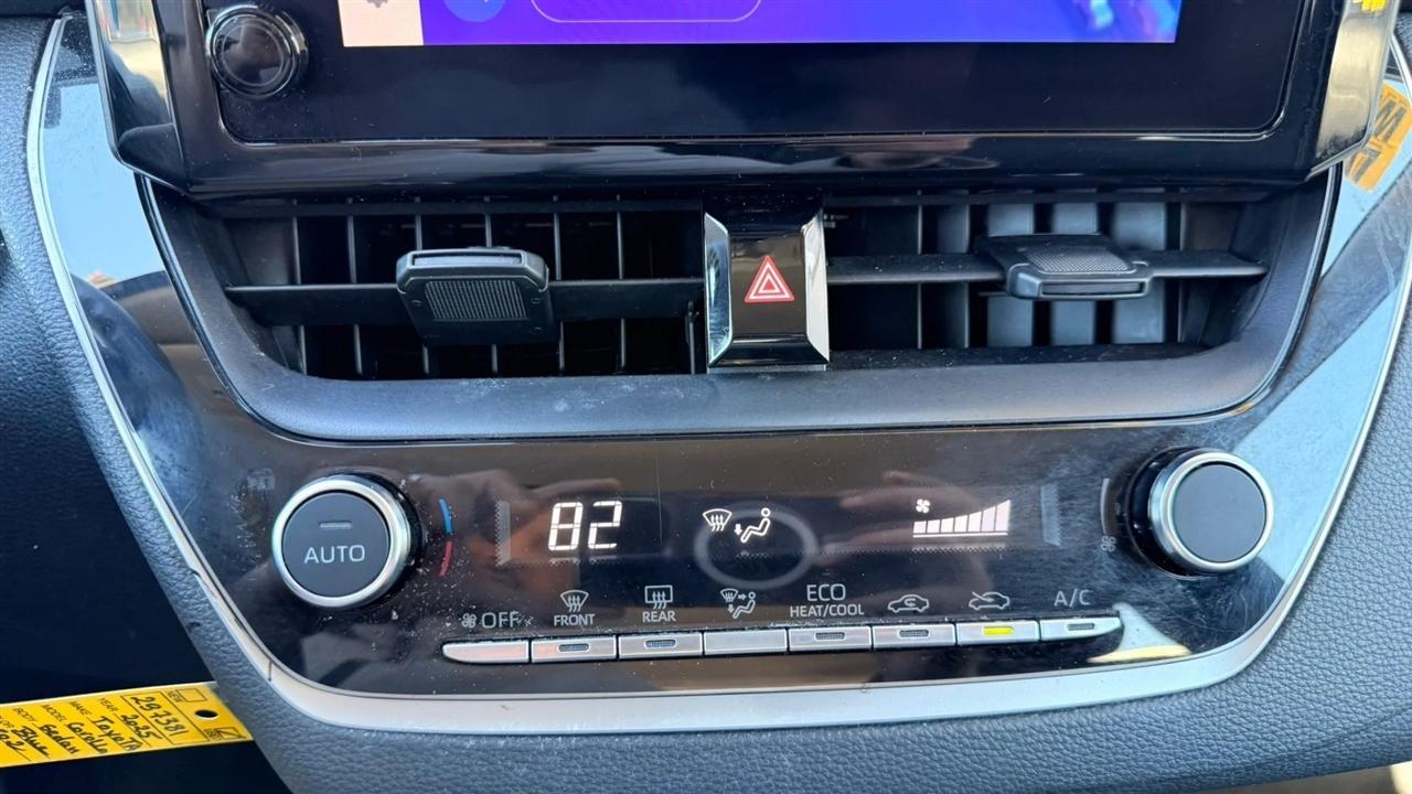 Toyota Corolla LE 2025