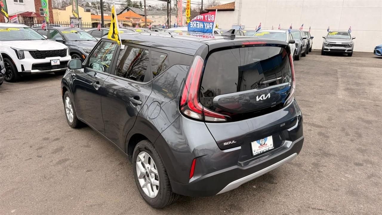 Kia Soul LX 2025