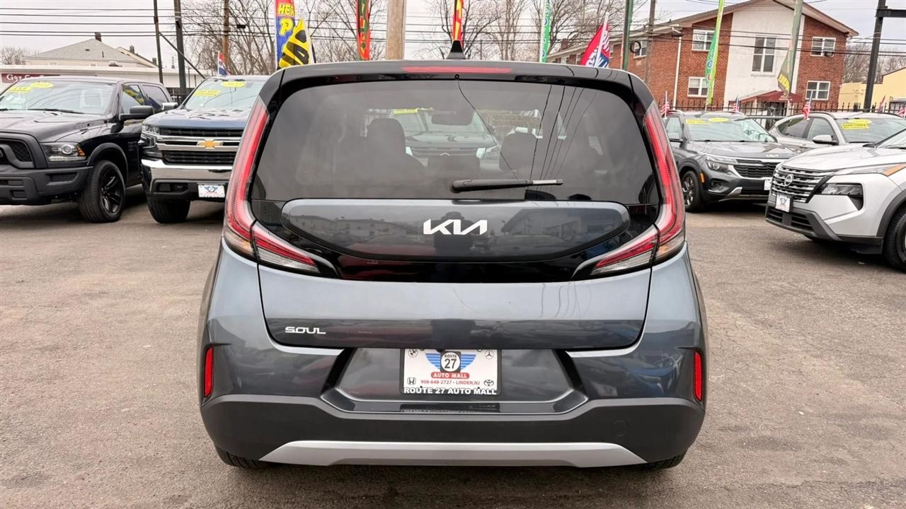 Kia Soul LX 2025