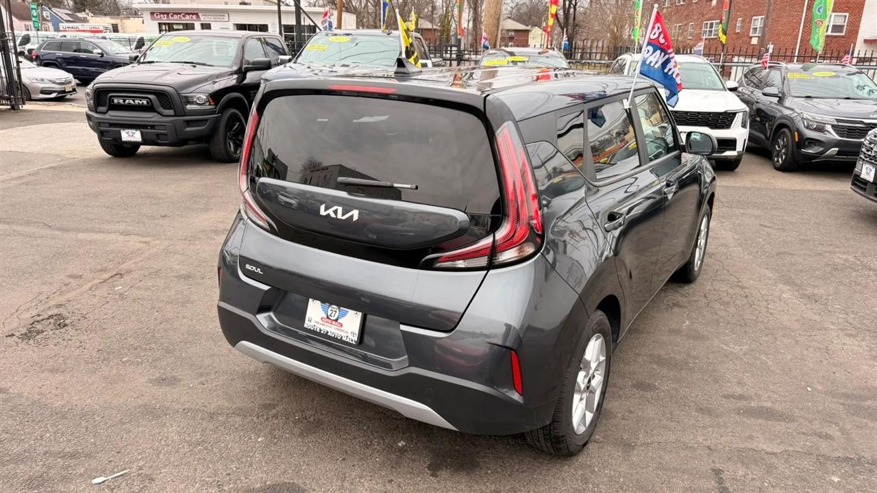 Kia Soul LX 2025