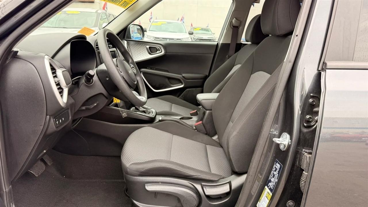 Kia Soul LX 2025