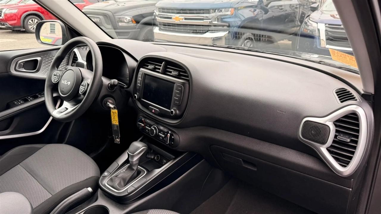 Kia Soul LX 2025
