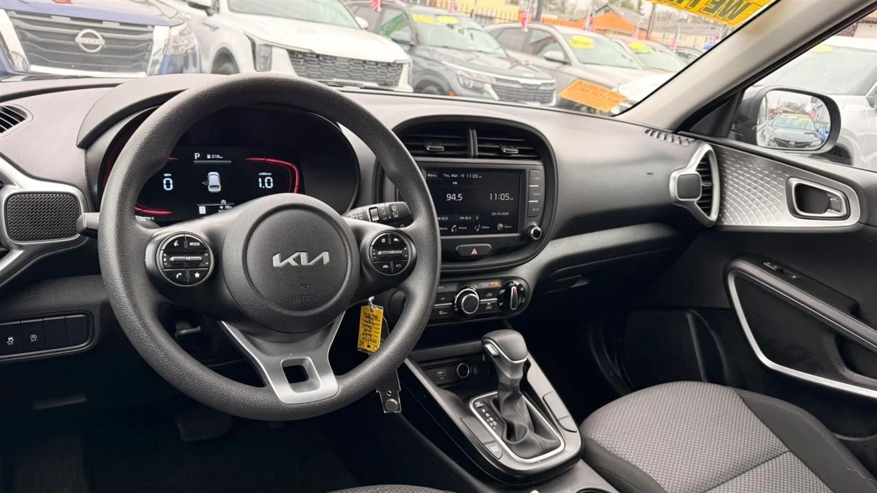 Kia Soul LX 2025