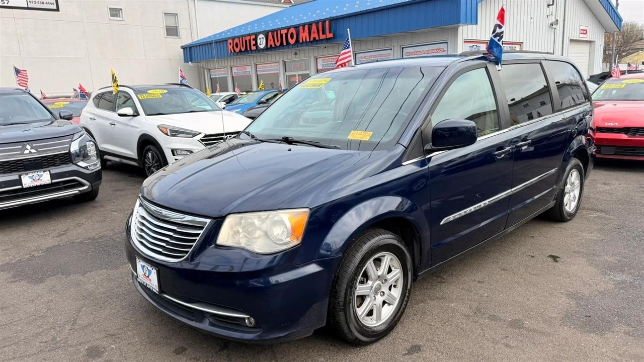 Chrysler Town & Country Touring 2012