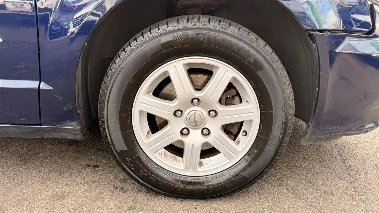 Chrysler Town & Country Touring 2012