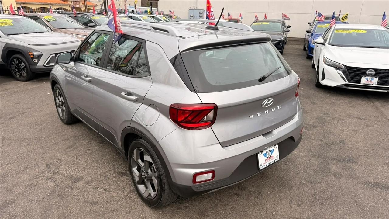 Hyundai Venue SEL 2023