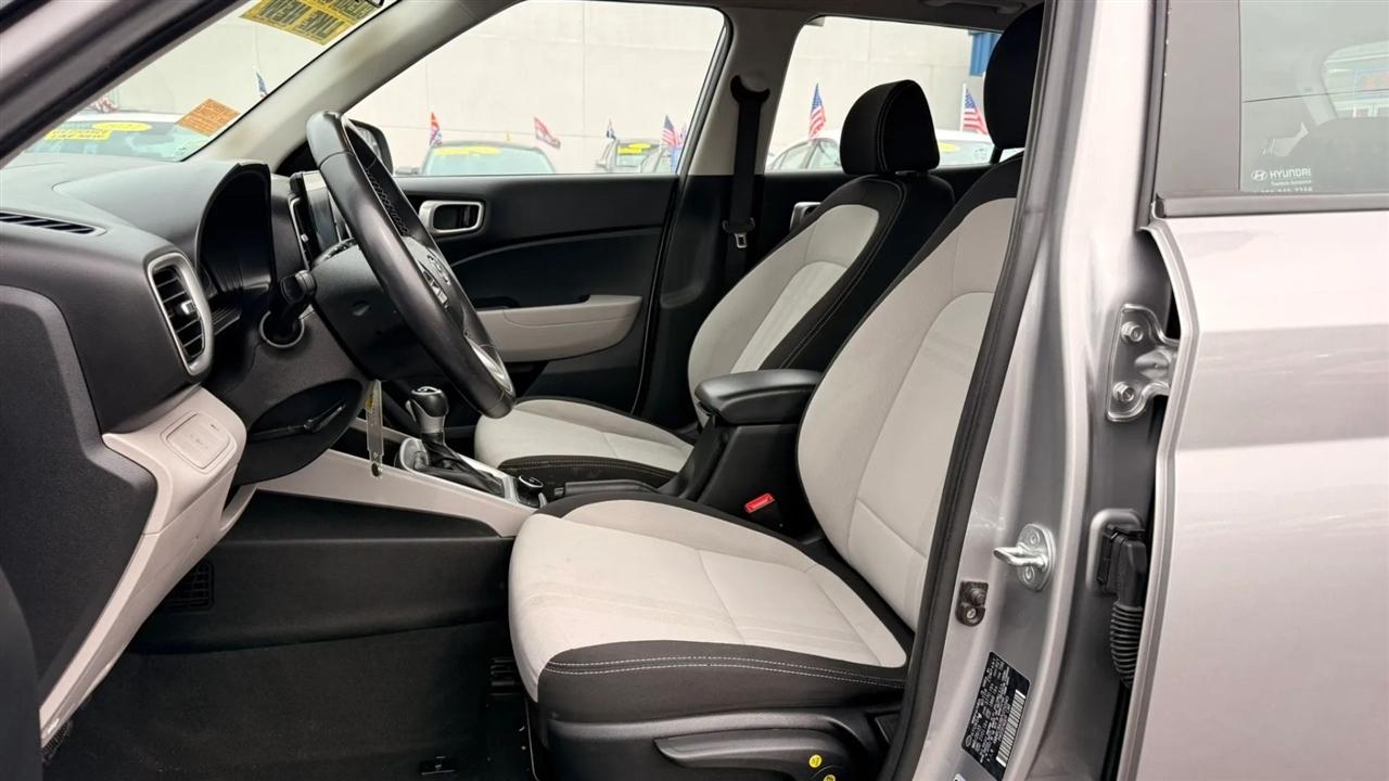 Hyundai Venue SEL 2023