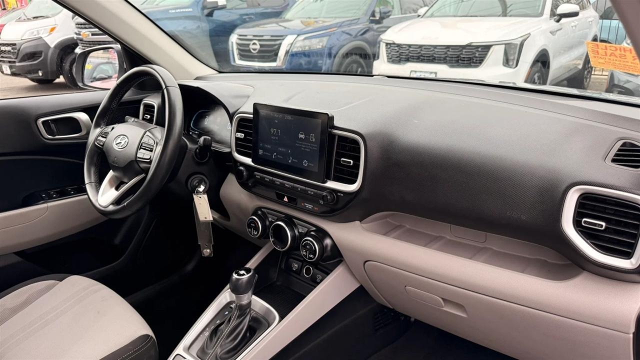 Hyundai Venue SEL 2023