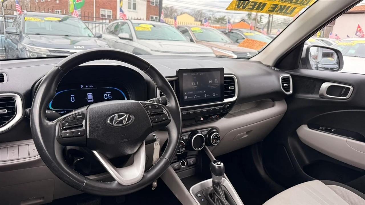 Hyundai Venue SEL 2023